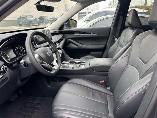 2023 INFINITI QX60 Pure