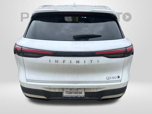 Radiant White 2026 INFINITI QX60 LUXE AWD