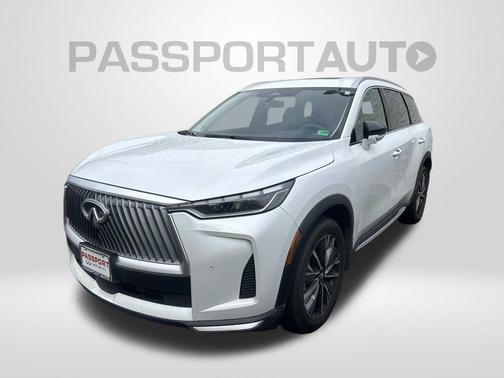 Radiant White 2026 INFINITI QX60 LUXE AWD