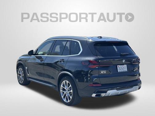 Black Sapphire Metallic 2025 BMW X5 PHEV xDrive50e