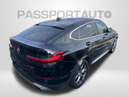 2023 BMW X4 xDrive30i