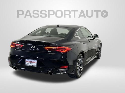 2022 INFINITI Q60 LUXE AWD