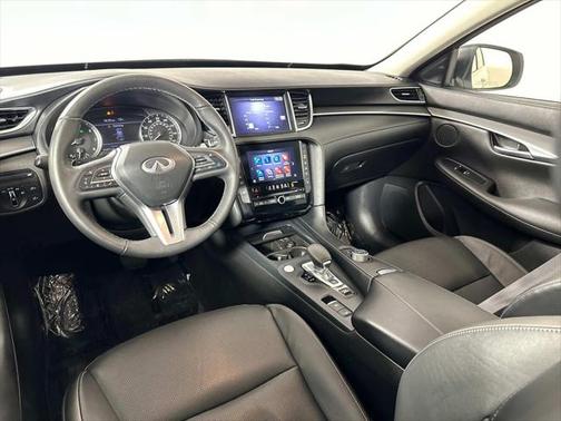 2022 INFINITI QX50 LUXE AWD