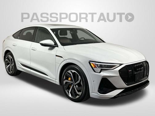 2022 Audi e-tron Sportback S line Premium Plus