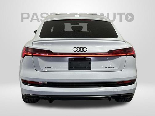 2022 Audi e-tron Sportback S line Premium Plus