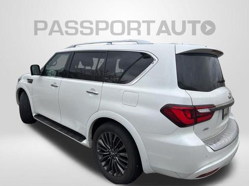 2024 INFINITI QX80 SENSORY AWD