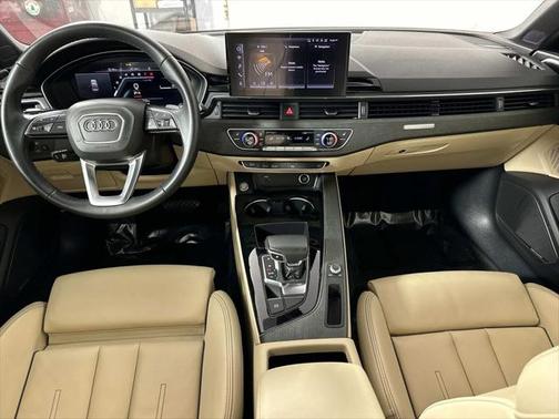 2024 Audi A4 45 S line Premium Plus