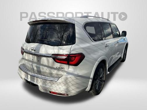 2024 INFINITI QX80 Luxe