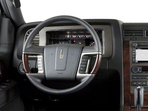 2013 Lincoln Navigator Base