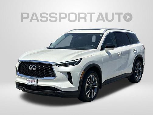 Majestic White 2025 INFINITI QX60 Luxe