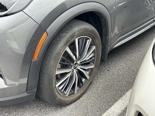 2022 INFINITI QX60 SENSORY