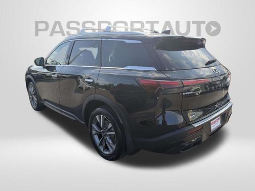 Mineral Black 2025 INFINITI QX60 Luxe