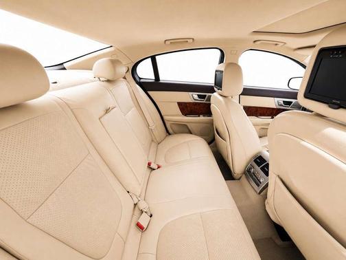Ebony 2009 Jaguar XF Supercharged