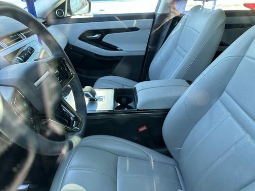 2025 Land Rover Range Rover Evoque Core S