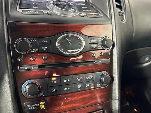 2016 INFINITI QX50 Base