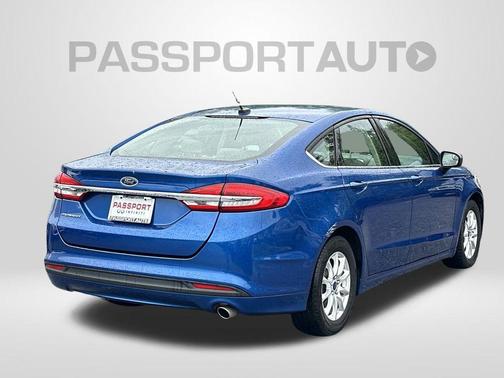 BLUE LIGHTNING 2017 Ford Fusion S