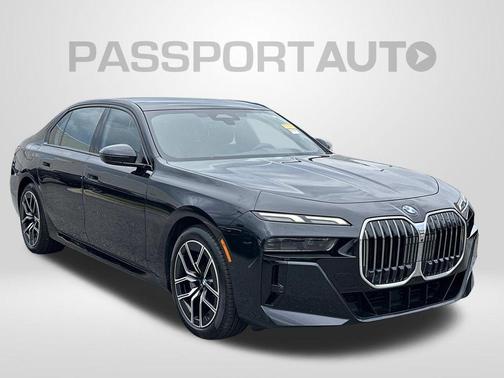 Carbon Black Metallic 2023 BMW 760 i xDrive