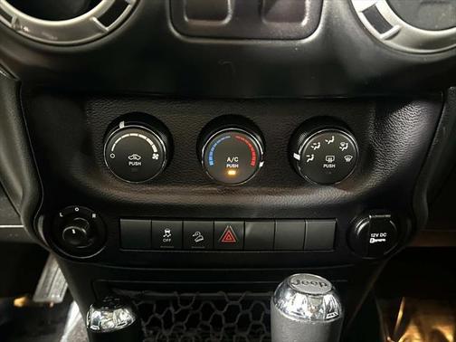 2015 Jeep Wrangler Freedom Edition