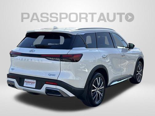 Majestic White 2023 INFINITI QX60 SENSORY
