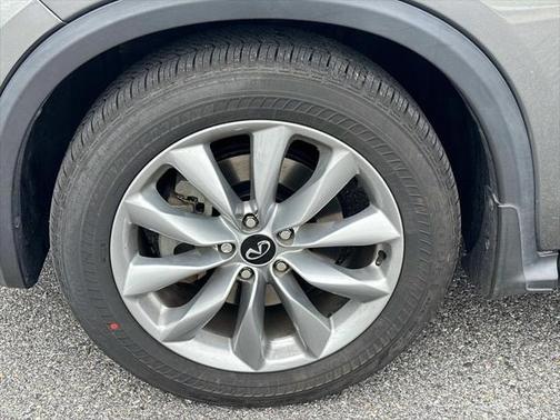 2022 INFINITI QX50 LUXE AWD