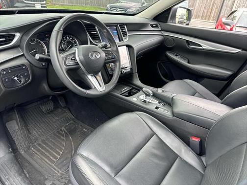 2022 INFINITI QX50 LUXE AWD