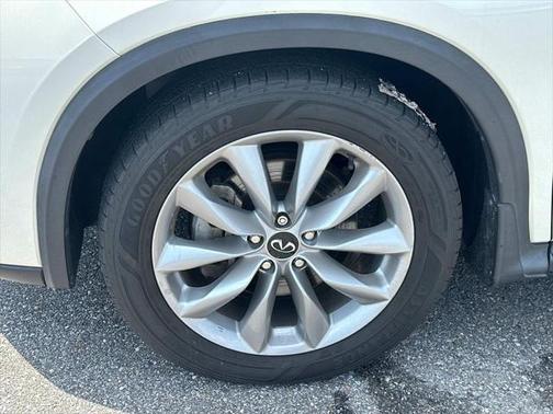 2021 INFINITI QX50 LUXE AWD