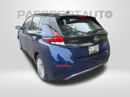 Deep Blue Pearl 2023 Nissan Leaf S 40 kWh