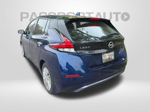 Deep Blue Pearl 2023 Nissan Leaf S 40 kWh