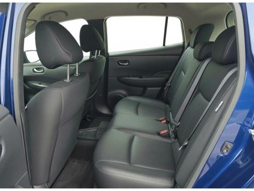 Deep Blue Pearl 2023 Nissan Leaf S 40 kWh