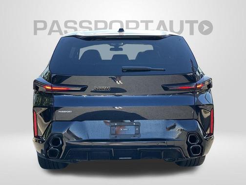 Carbon Black Metallic 2025 BMW XM Base