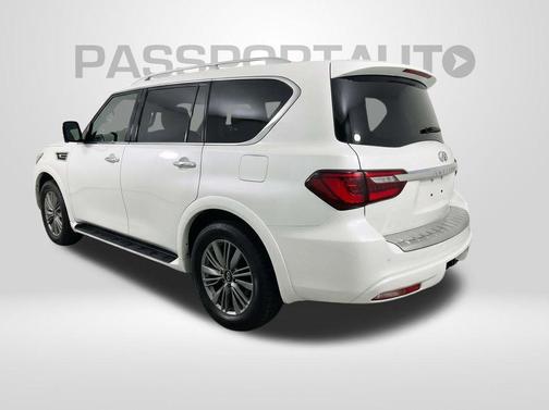 Moonstone White 2024 INFINITI QX80 Luxe