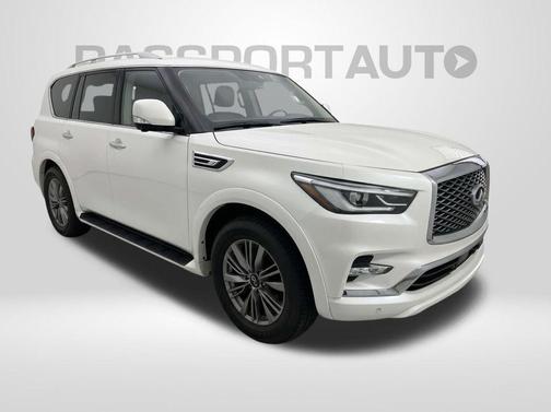 Moonstone White 2024 INFINITI QX80 Luxe