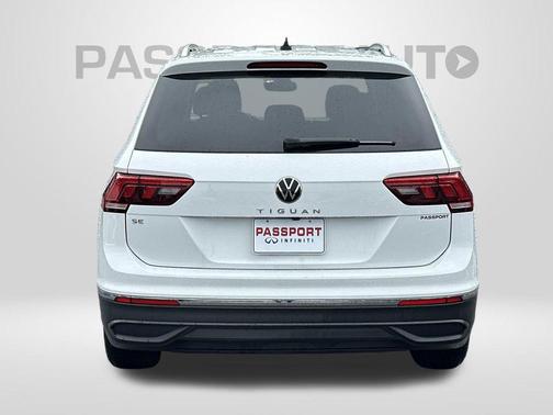 Pure White 2022 Volkswagen Tiguan 2.0T SE
