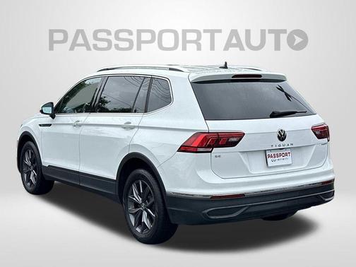 Pure White 2022 Volkswagen Tiguan 2.0T SE