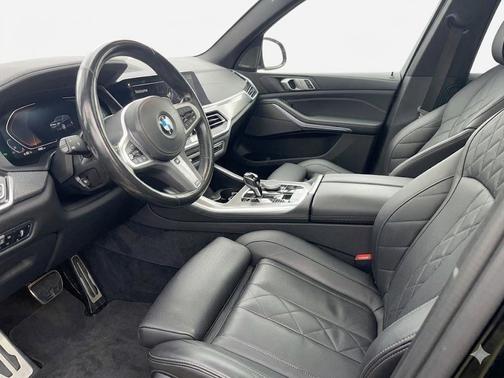 Black Sapphire Metallic 2023 BMW X5 xDrive40i