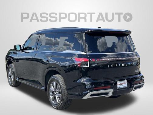 Black Obsidian 2025 INFINITI QX80 PURE