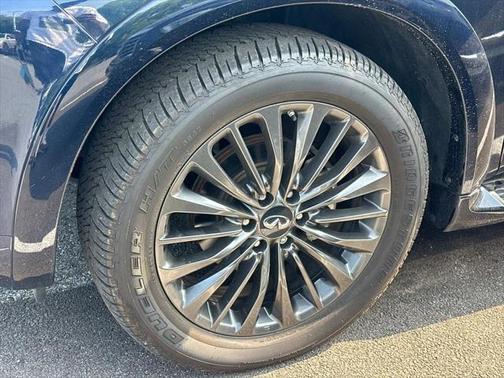 2024 INFINITI QX80 SENSORY AWD