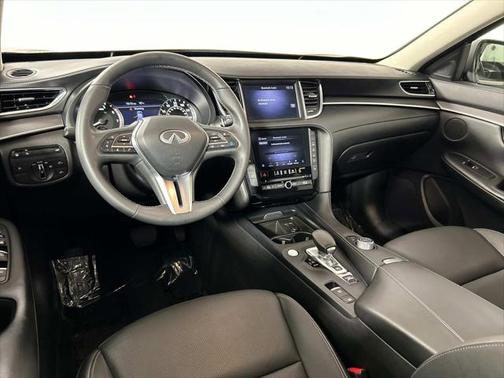 2022 INFINITI QX50 LUXE AWD