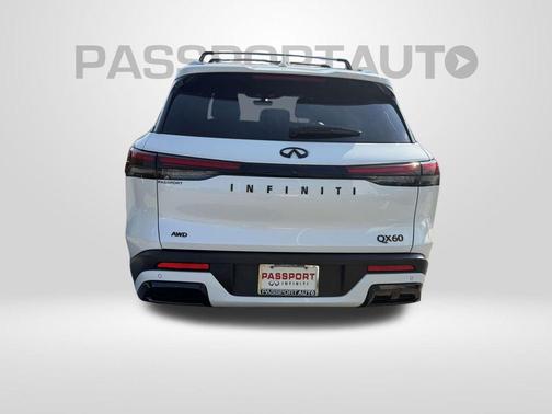 Majestic White 2025 INFINITI QX60 Luxe