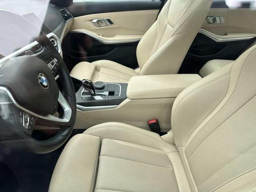 2022 BMW 330 xDrive