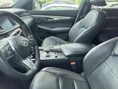 2022 INFINITI QX50 LUXE AWD