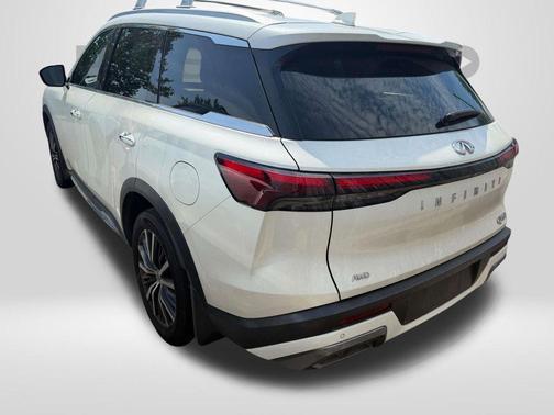 Majestic White 2024 INFINITI QX60 SENSORY