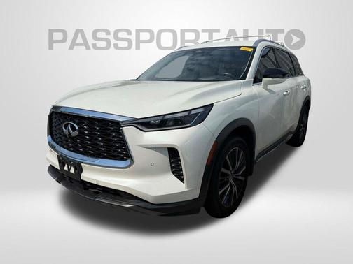 Majestic White 2024 INFINITI QX60 SENSORY