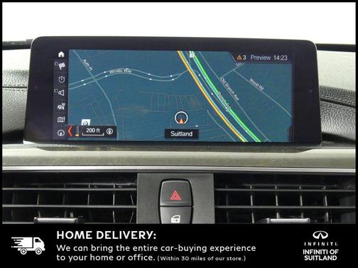 Photo 5 of 25 of 2018 BMW 330 i xDrive