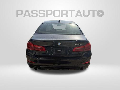 Black Sapphire Metallic 2019 BMW 530e xDrive iPerformance