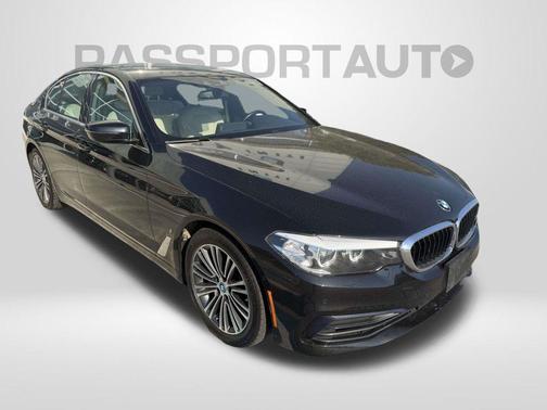 Black Sapphire Metallic 2019 BMW 530e xDrive iPerformance