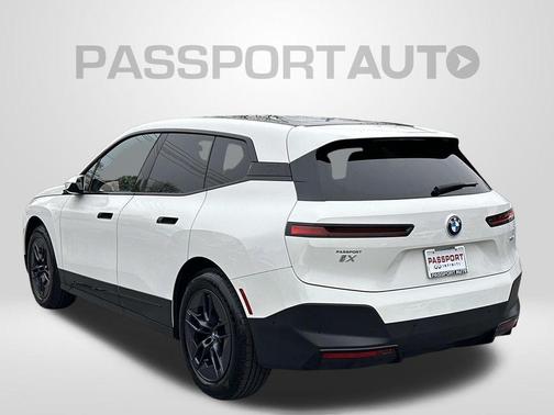 Alpine White 2023 BMW iX xDrive50
