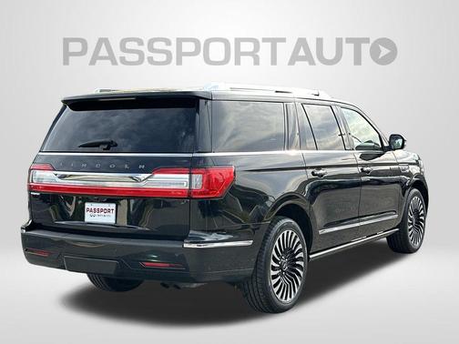 INFINITE BLACK METALLIC 2019 Lincoln Navigator L Black Label