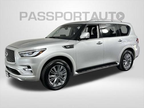 2023 INFINITI QX80 Luxe