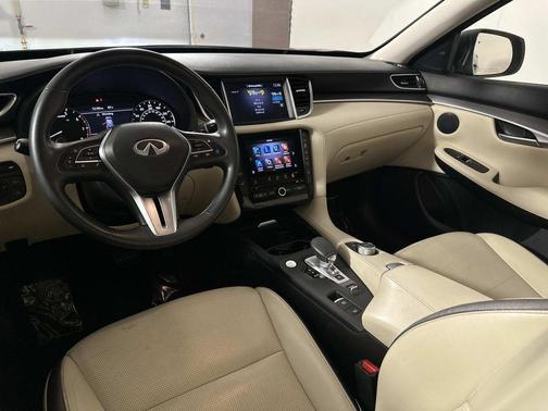 2022 INFINITI QX50 LUXE AWD